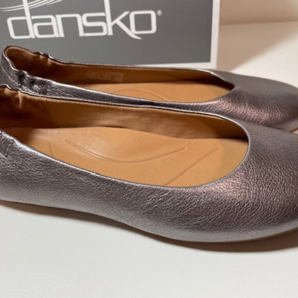 Dansko Molly Metallic Flats Size 37.5 (71/2) Pewter - Picture 2 of 8